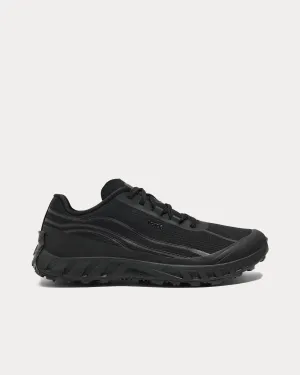 002 M Stealth Black Running Shoes