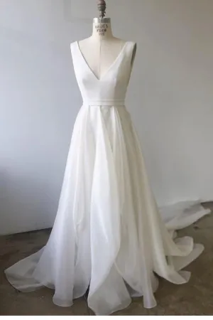 A-line V Neck Ivory Prom Dresses Wedding Dresses With Court Train TN168
