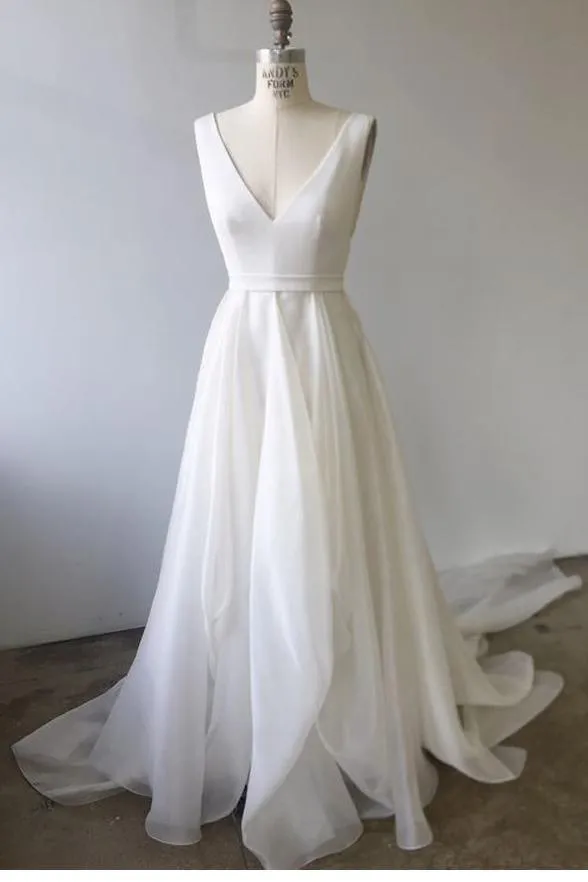 A-line V Neck Ivory Prom Dresses Wedding Dresses With Court Train TN168
