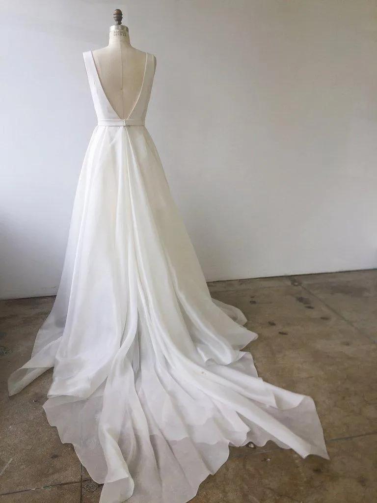 A-line V Neck Ivory Prom Dresses Wedding Dresses With Court Train TN168