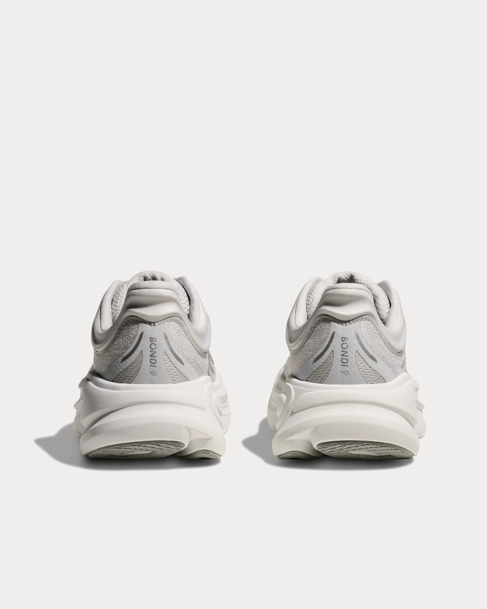 Bondi 9 Stardust / Silver Running Shoes