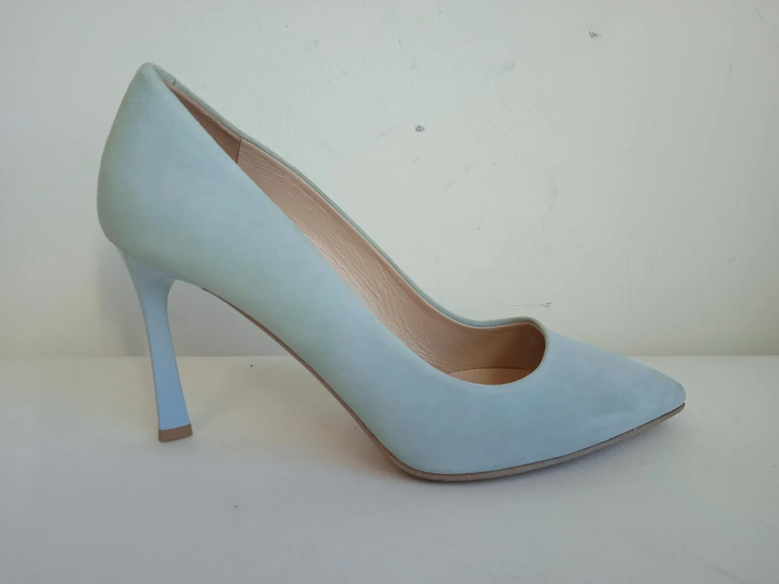 HUGO BOSS Ladies Celeste Blue Suede Pointed Court Shoes Size EU37 UK4