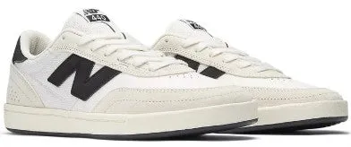 NB Numeric 440 V2 / Sea Salt / Black