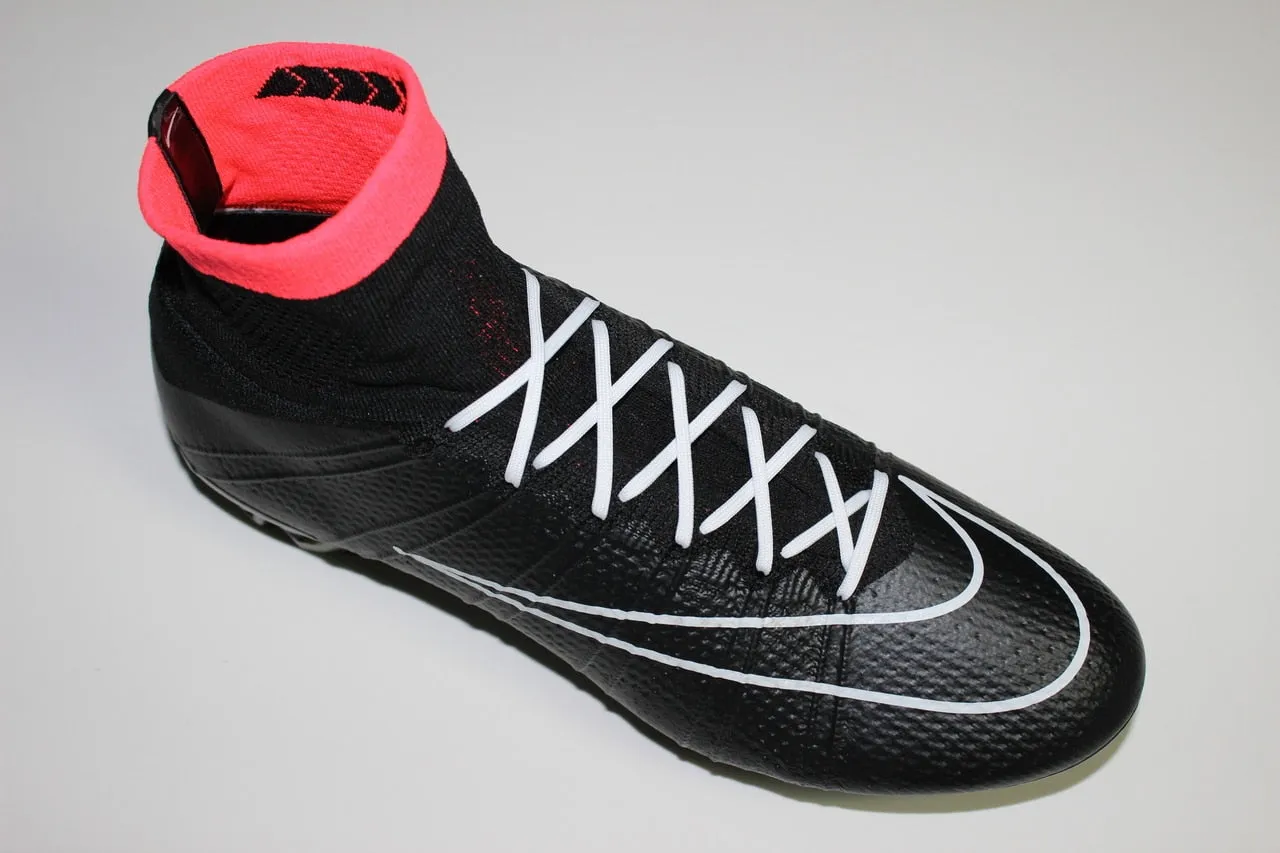 SR4U Laces White
