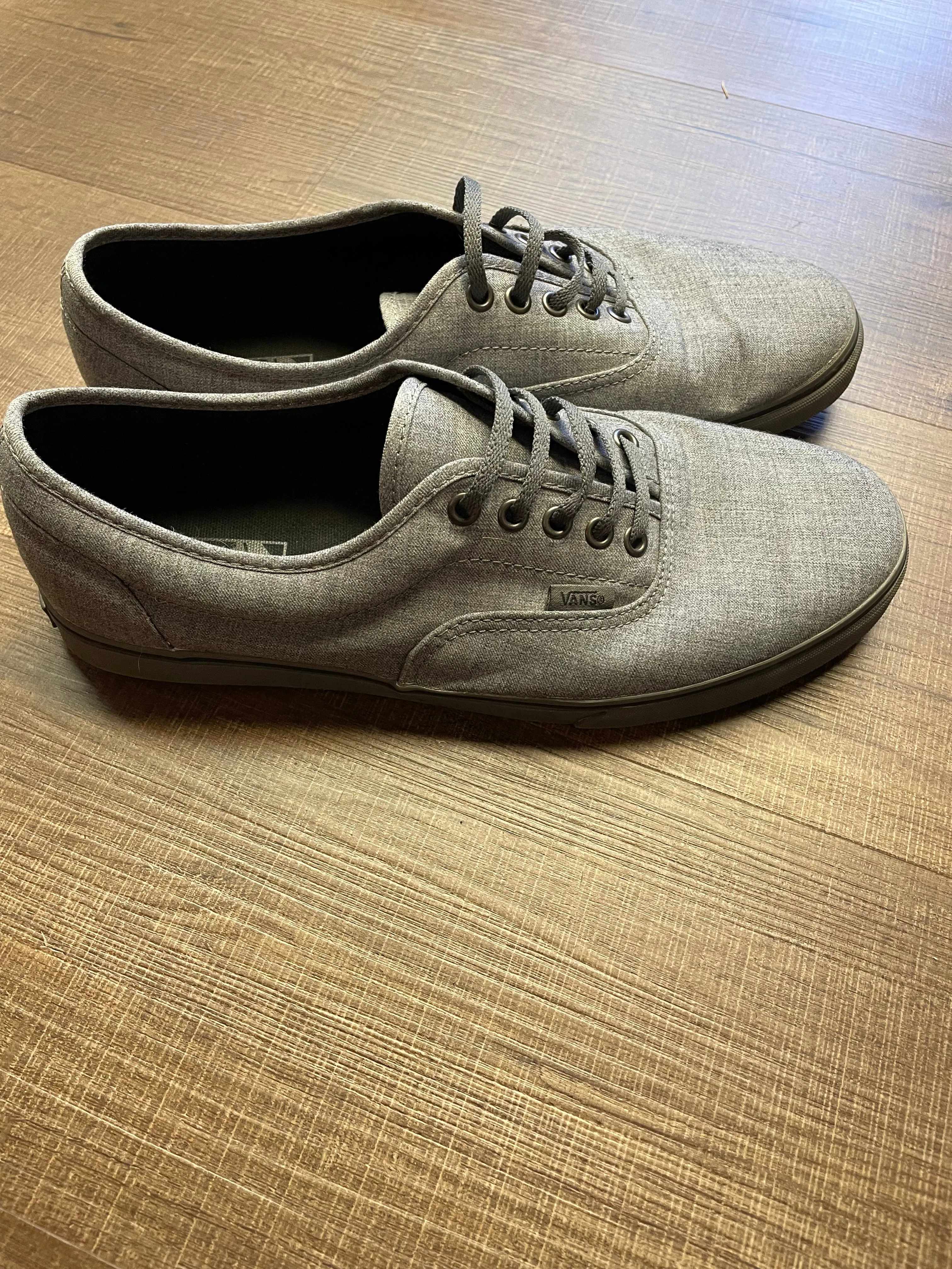 VAN's Fabric Men's Shoes (11)