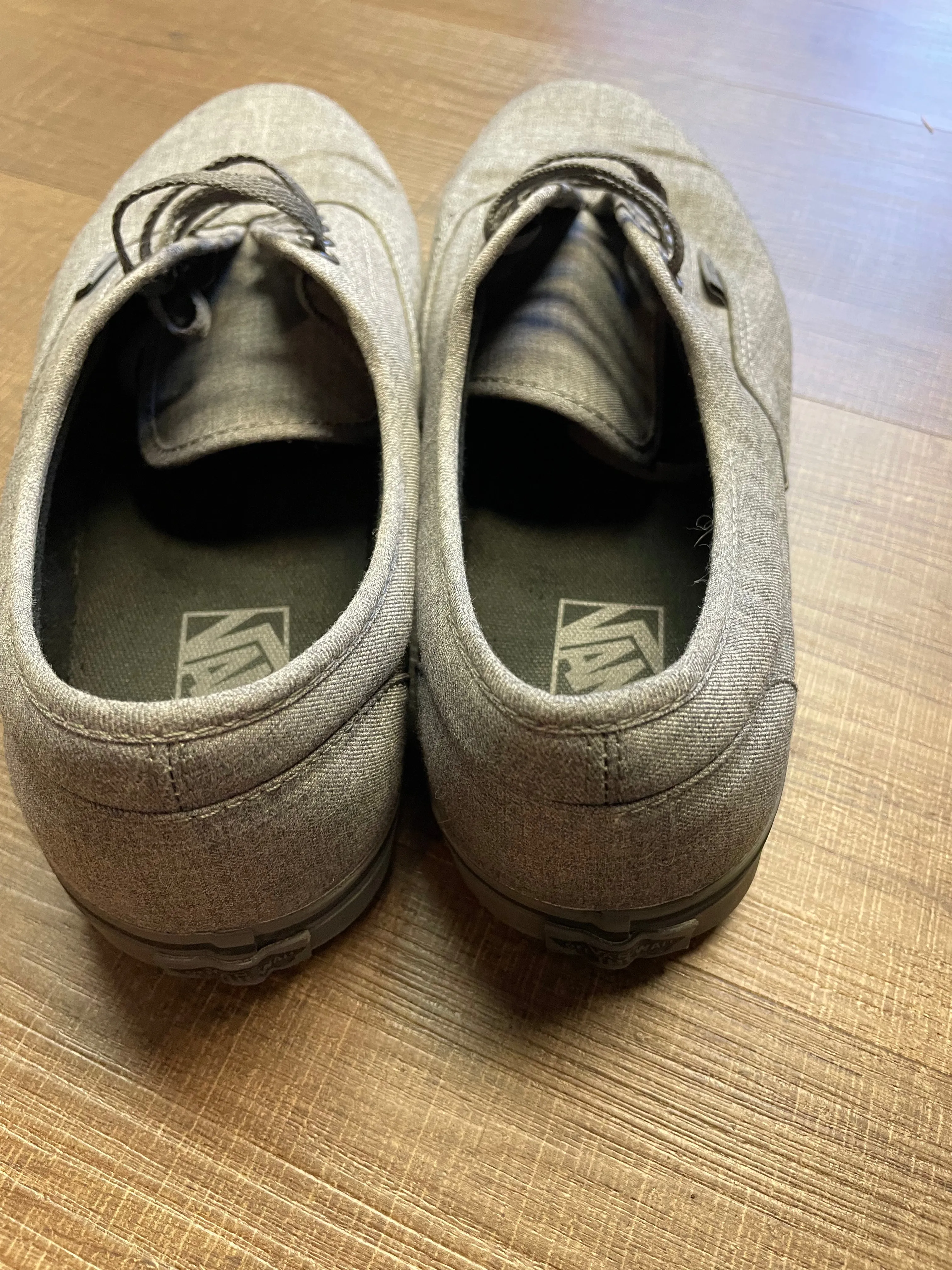 VAN's Fabric Men's Shoes (11)